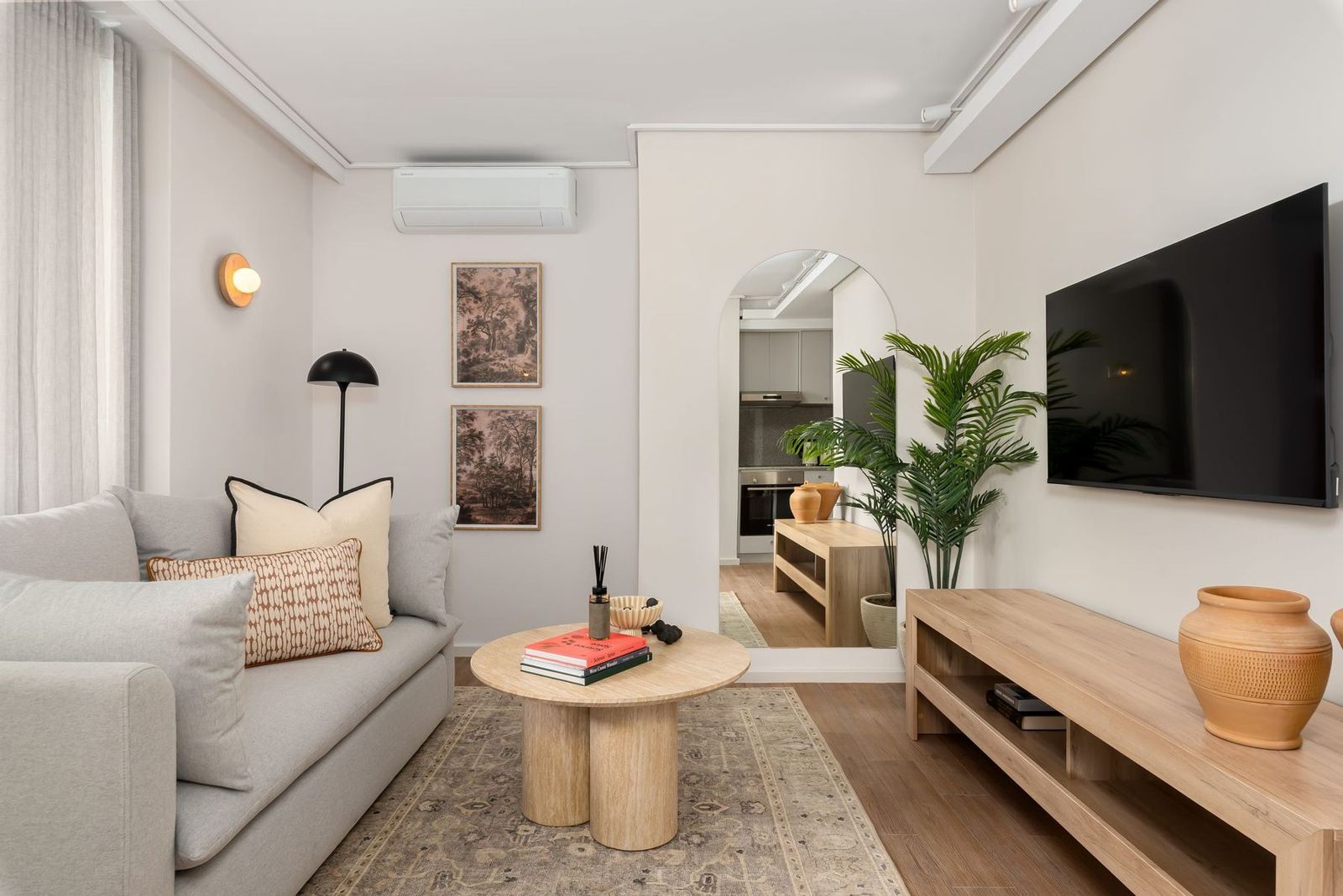 Dolce Vita, interior view 14