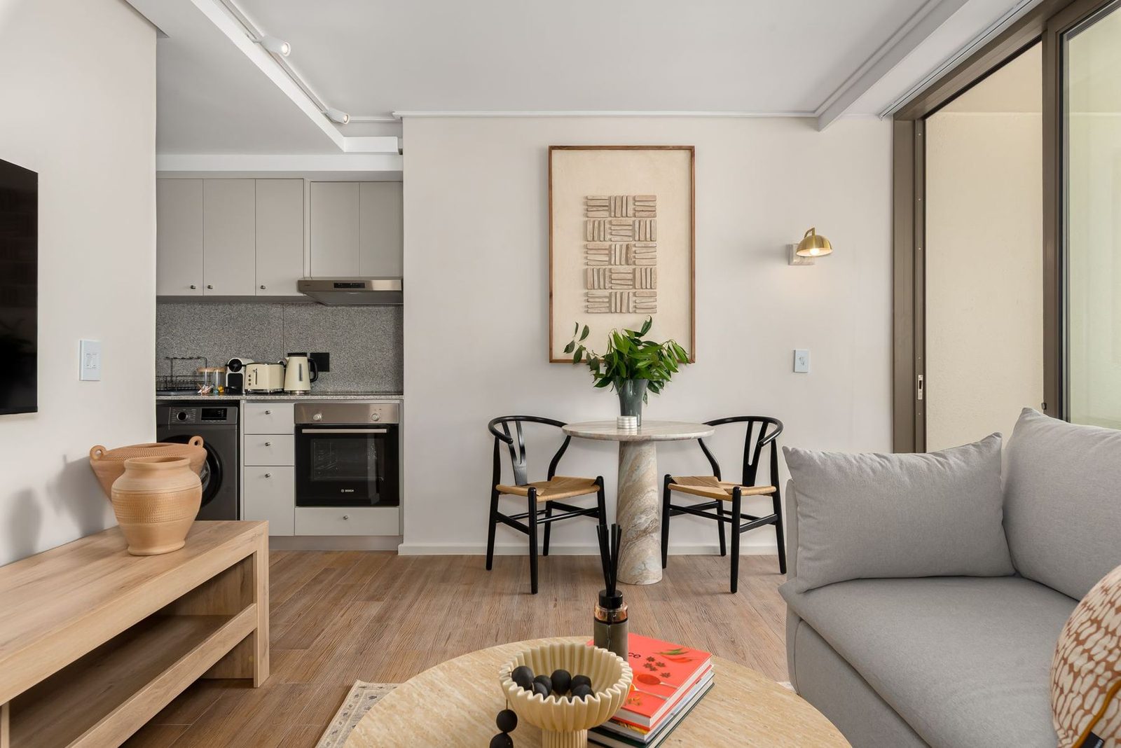 Dolce Vita, interior view 15