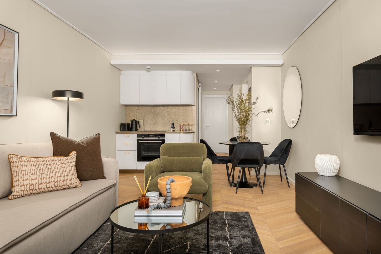 Dolce Vita, interior view 17