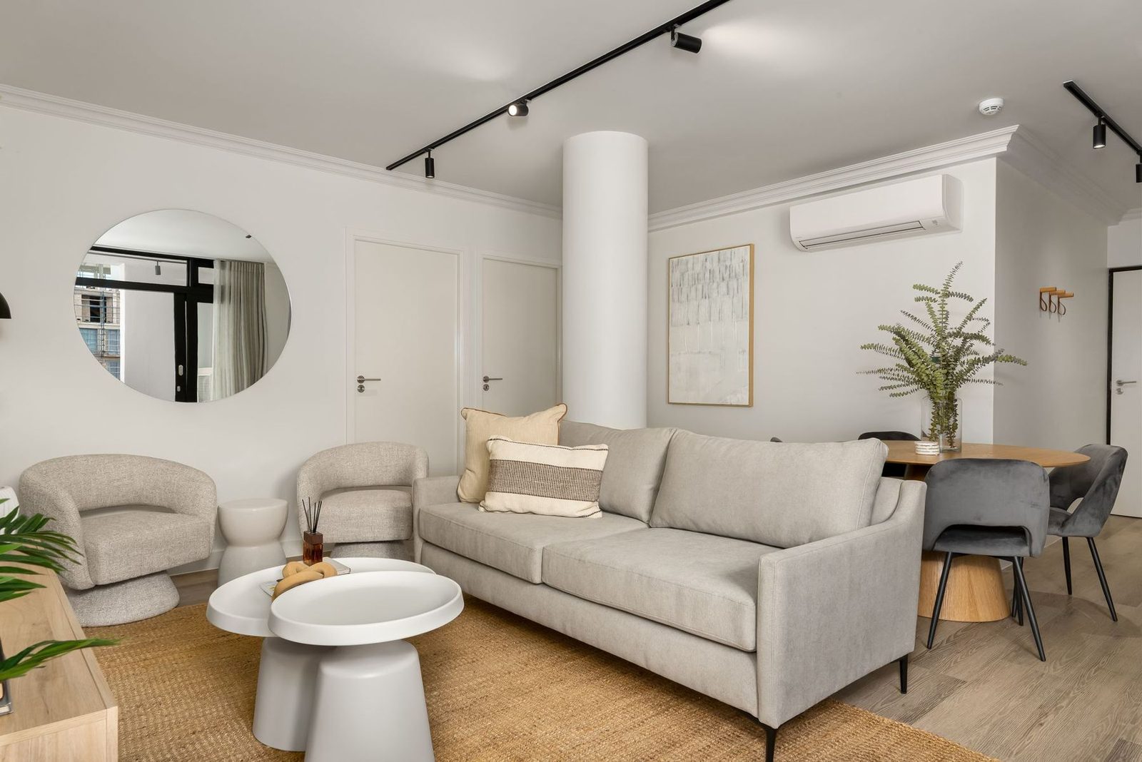 The York, Cape Town, interior view 4