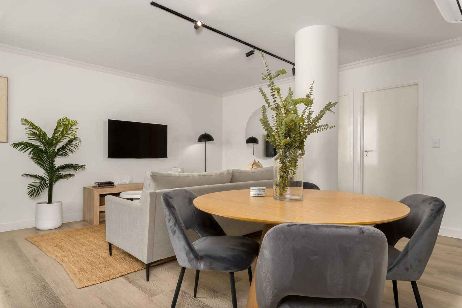 The York, Cape Town, interior view 5