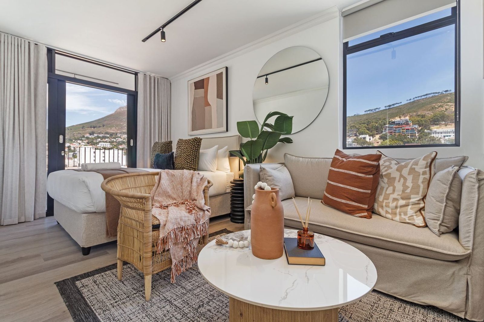 The York, Cape Town, interior view 10
